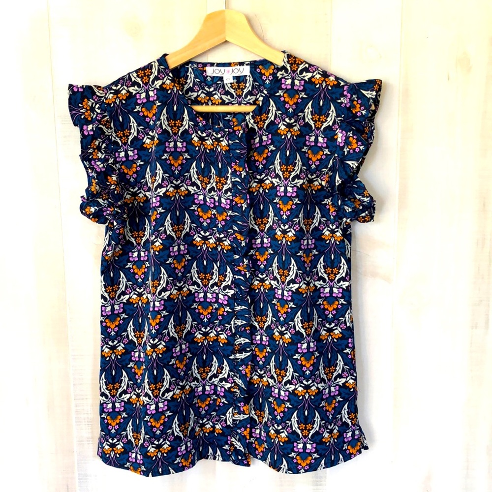 Pretty Joy Joy flutter sleeve floral blouse.